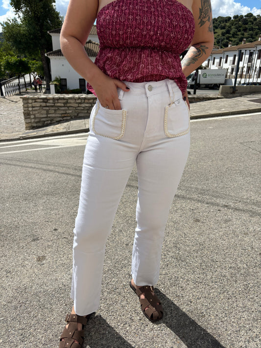 Vaquero blanco flare