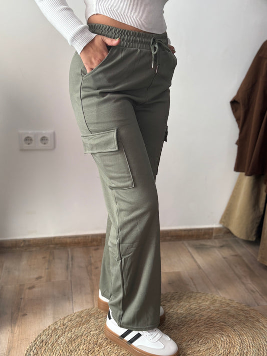 Pantalón cargo chandal