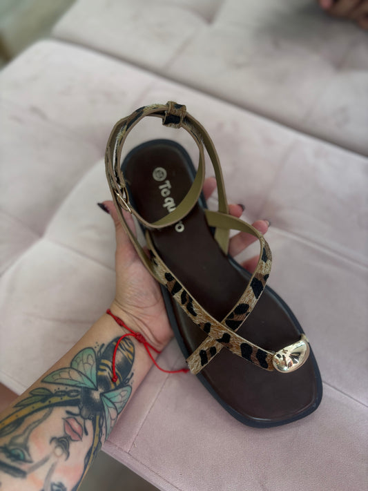 Sandalias leopardo