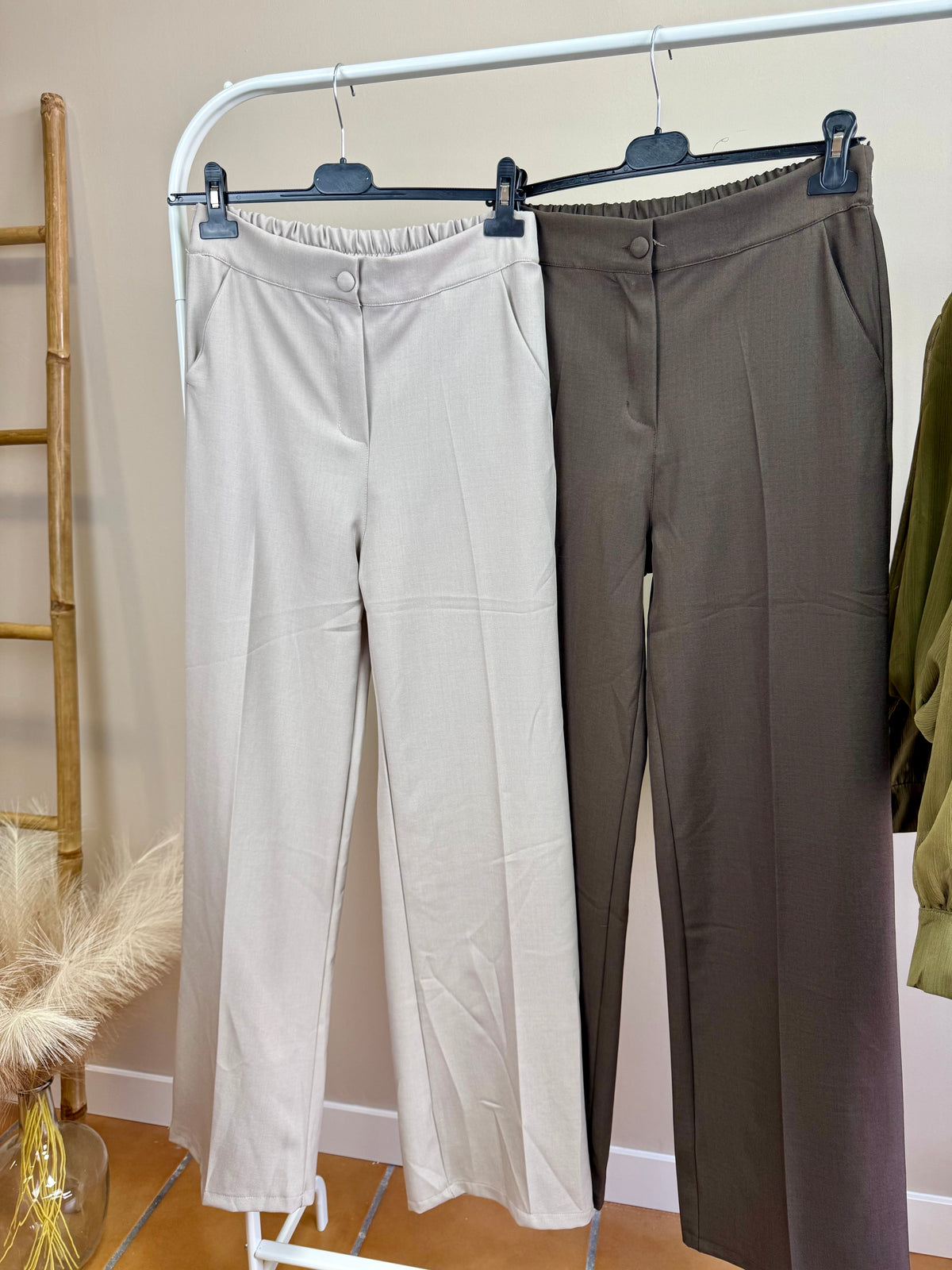 Pantalón traje botón