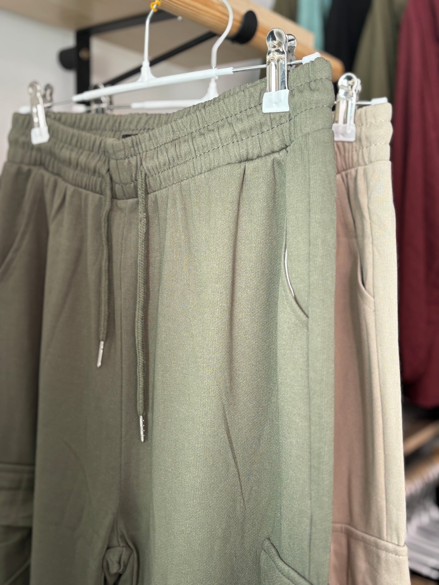 Pantalón cargo chandal
