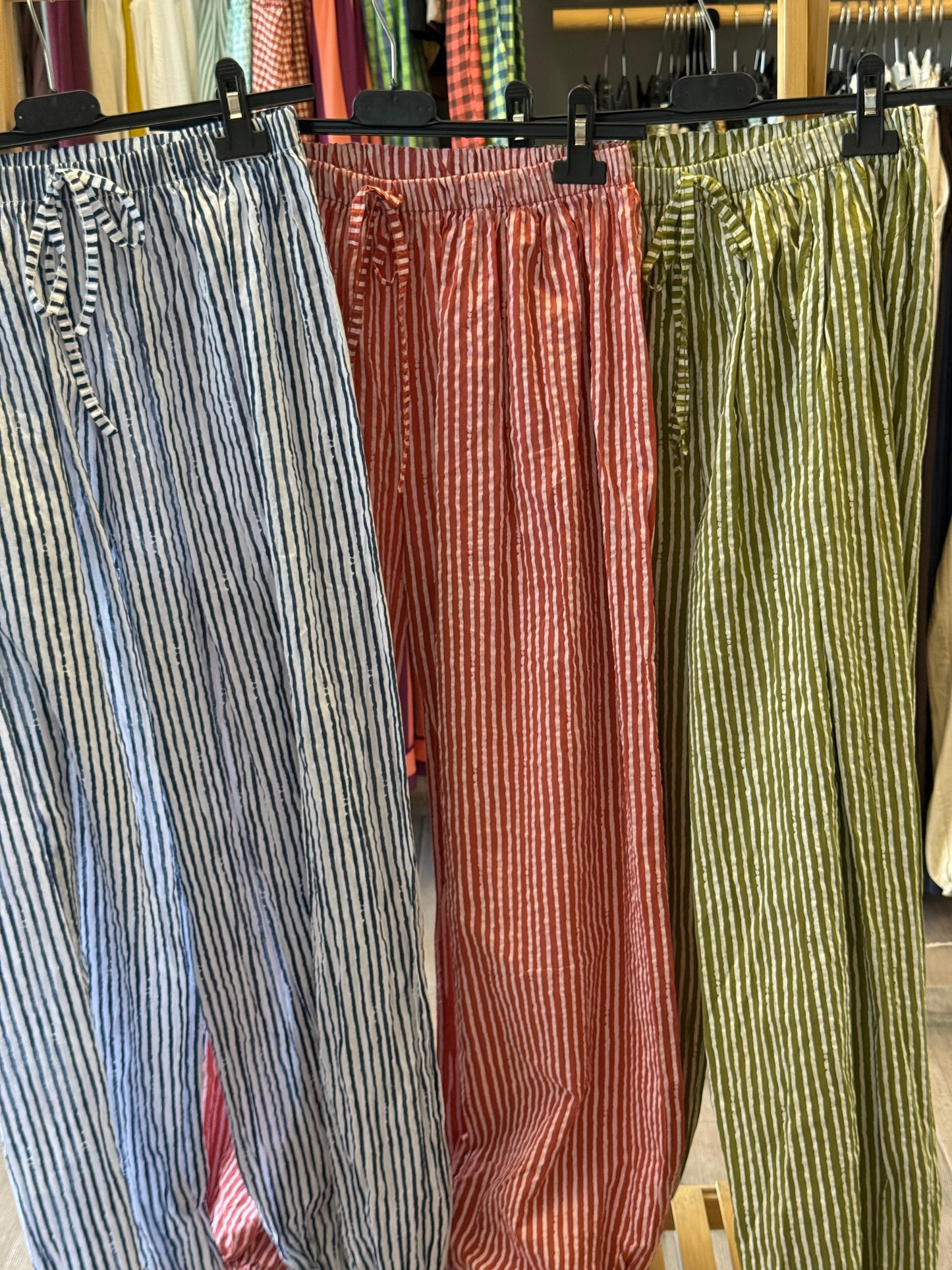 Pantalón rayas
